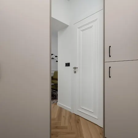 Komfortowy Blisko Kolejkowa We Wroclawiu By Renters شقة فروتسواف