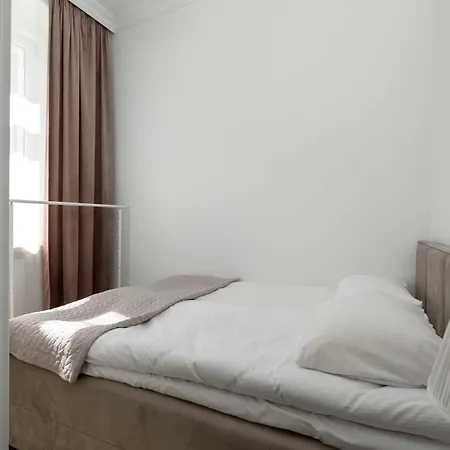 Komfortowy Blisko Kolejkowa We Wroclawiu By Renters شقة